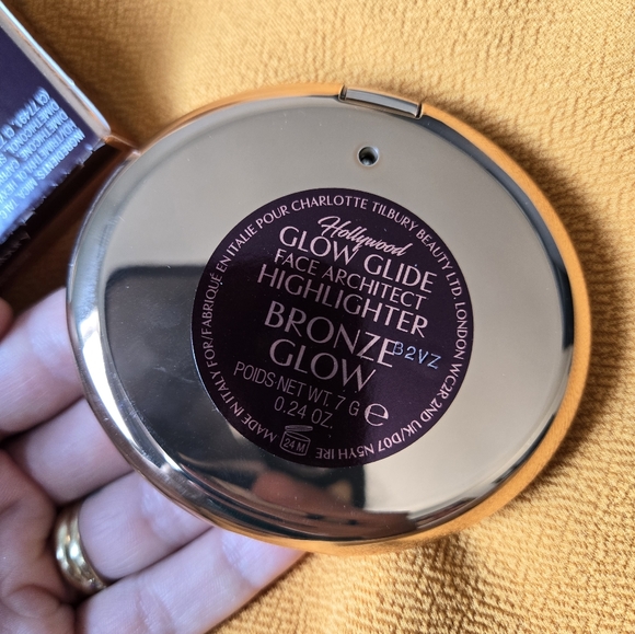 Charlotte Tilbury Glow Glide Face Architect Highlighter BRONZE GLOW - Picture 6 of 7